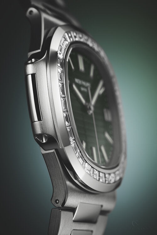 Patek Philippe | Nautilus - Free & Fast UAE Shipping