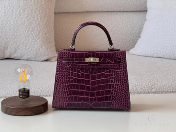 Hermès | Kelly Handbag Crocodile Mahroon - Free & Fast UAE Shipping