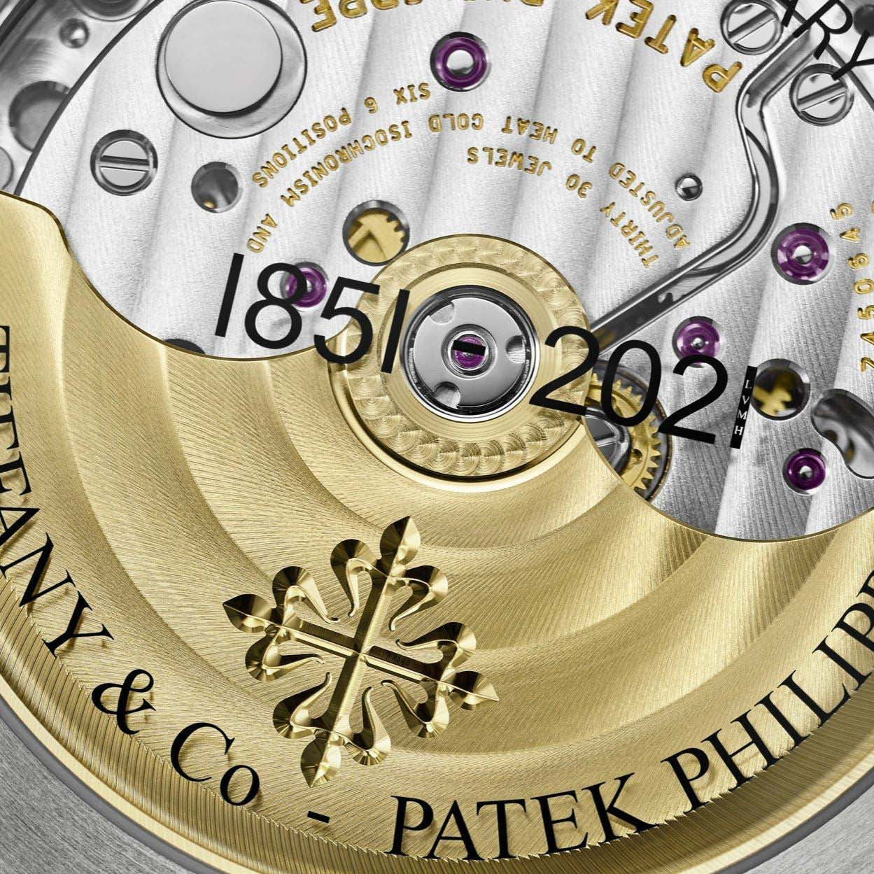 Patek Philippe | Nautilus - Free & Fast UAE Shipping