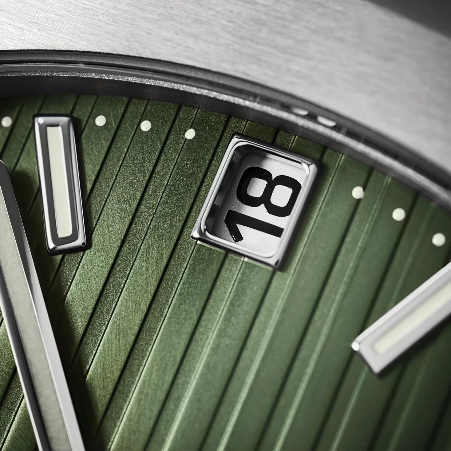 Patek Philippe | Nautilus New Olive Green Dial - Free & Fast UAE Shipping